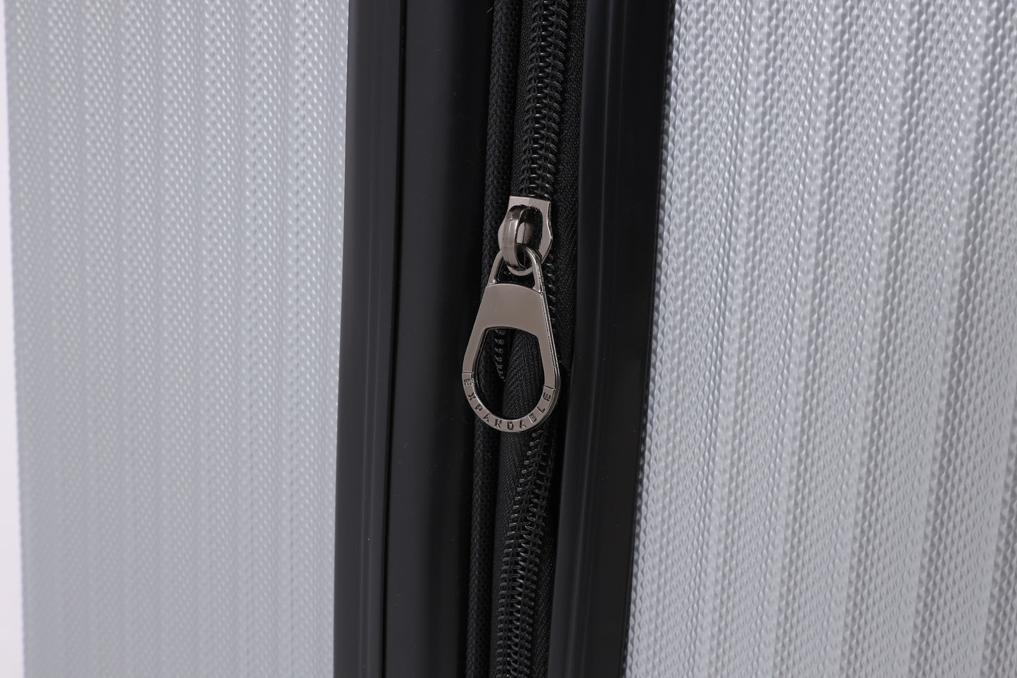 Swiss Alpine Hardside Expandable 4 pieces Spinner luggage set (32", 28", 24", 20") (Silver)